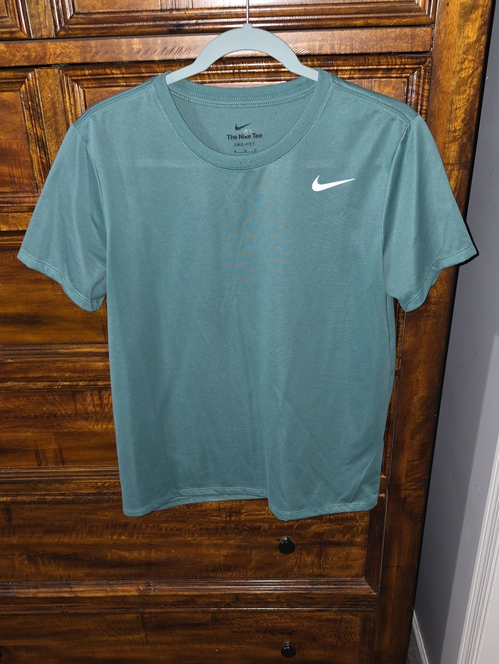 Nike- The Nike Tee, Sz Medium, Dri Fit! Green And Black
